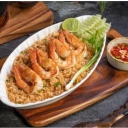 ข้าวผัดมันกุ้งและกุ้งผัดเนย