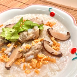 ข้าวต้มกระดูกหมู (ข้าวหอมมะลิ)