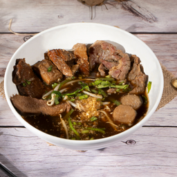 เกาเหลารวมเนื้อ (ไม่เครื่องใน)