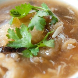 กระเพาะปลาน้ำแดง