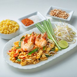 ผัดไทยมะกะโรนีกุ้งสด