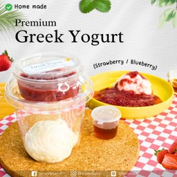 Strawberry Greek Yogurt Homemade (กรีกโยเกิร์ต)
