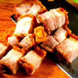 หมูกรอบ สไตล์ไทย-ฮ่องกง (ทานเล่น)
