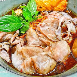 ก๋วยเตี๋ยวเรือ หมูคุโรบุตะ