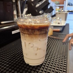 คาราเมลมัคเคลียโต้เย็น