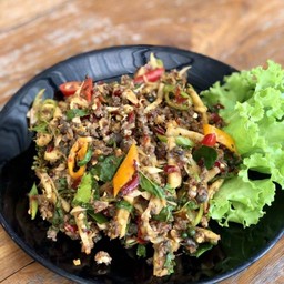 ผัดเผ็ดกบสับ