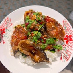 ครัวคุณย่าอาหารตามสั่ง บ่อนไก่ 16 หมู่บ้านรามนุช1