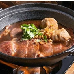 ซุปก๋วยเตี๋ยวเรือเนื้อชัคอาย(น้ำซุปจะมีรสชาติเผ็ดอ่อนๆค่ะ)