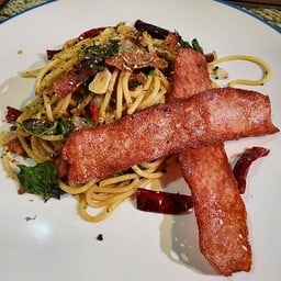 สปาเก็ตตีพริกแห้งกระเทียม