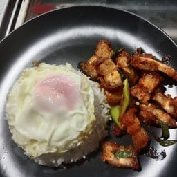 เจ๊โอ๋อาหารตามสั่ง(หน้าหมู่บ้านสวนริมคลอง 1)