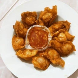 ข้าวหมูย่าง ตึก B