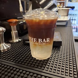 อเมริกาโน่น้ำมะพร้าวเย็น