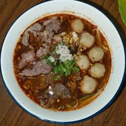 ก๋วยเตี๋ยวเนื้อ ต้มยำ น้ำใส