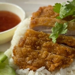 ข้าวมันไก่ทอด🍗