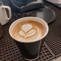 ลาเต้ร้อน(ไม่แยกน้ำเฉพาะใส่แก้วไปเลย)