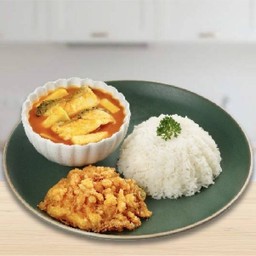 ข้าวไข่ฟู - แกงเหลืองยอดมะพร้าวปลากะพง
