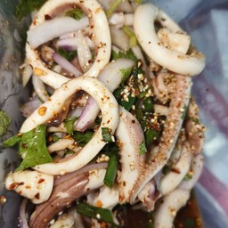 ลาบปลาหมึก