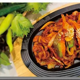 หมูผัดเผ็ด