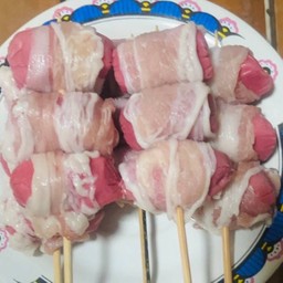 ไส้กรอกแดงพัน