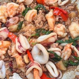 (กับข้าว) กะเพรารวมทุกอย่าง