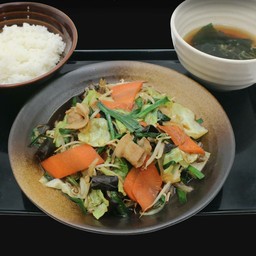 ชุดผักผัดรวม พร้อมข้าวและซุป