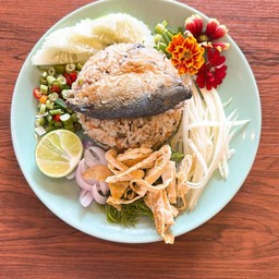 ข้าวผัดแม้ว(ข้าวผัดปลาทู)