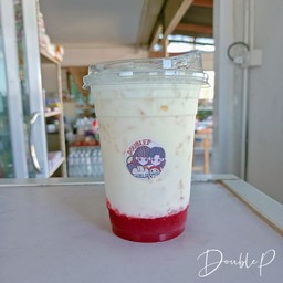 นมสดสตอเบอรี่