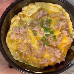 ข้าวไข่ข้นหมูสับ