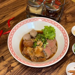 ก๋วยเตี๋ยวเนื้อวัดหนัง