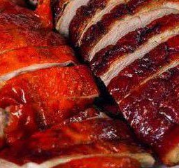 Stir-fried Flat Noodles with Roasted Duck and Holy Basil 烧鸭九层塔炒河粉 เส้นเล็กกระเพราเป็ดย่าง