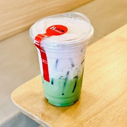 มัทฉะ โฟมสตอเบอร์รี่