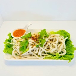 ลวกจิ้มเส้นปลา