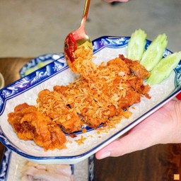 ไก่สับจานใหญ่ (หาดใหญ่)