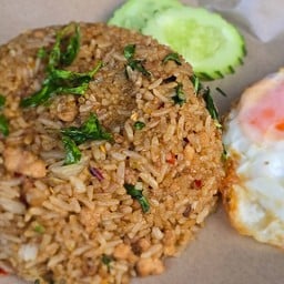 ข้าวกะเพราคลุก