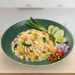 ข้าวผัดคะน้าปลาเค็ม