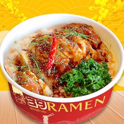 ข้าวหน้าไก่ย่างซอสแจ่วลาวา