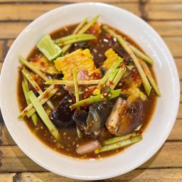 ยำไข่เหยี่ยวม้า