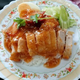 ข้าวหมูกรอบ