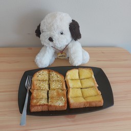 ปังย่างเนยสด