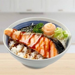 ข้าวหน้าแซลมอนย่างซีอิ้ว