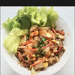 ก๋วยเตี๋ยวคั่วไก่