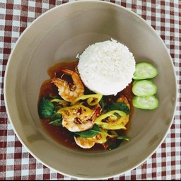 ขัาวกะเพรากุ้ง