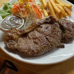สเต็กเนื้อนุ่ม(สันนอก) ซอสบาบีคิว