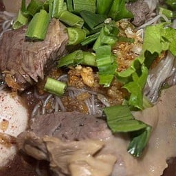 ร้านก๋วยเตี๋ยวหมูตุ๋นพี่กุ้ง บางขุนนนท์