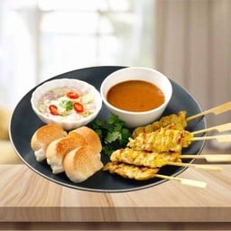 หมูสะเต๊ะ-เครื่องเคียง