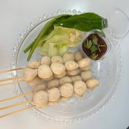 ลูกชิ้นหมูหนองบัว