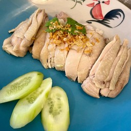 ไก่เป็นกับ 180 กรัม Chicken 180 g.