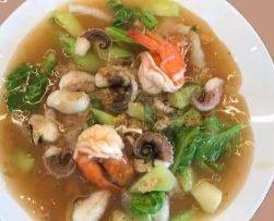 ราดหน้าทะเลรวมมิตร