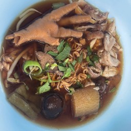 ก๋วยเตี๋ยวไก่มะระบังบีน