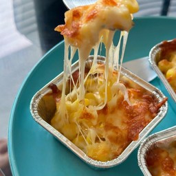 ข้าวโพดคลุกเนยน้ำตาลอบชีส